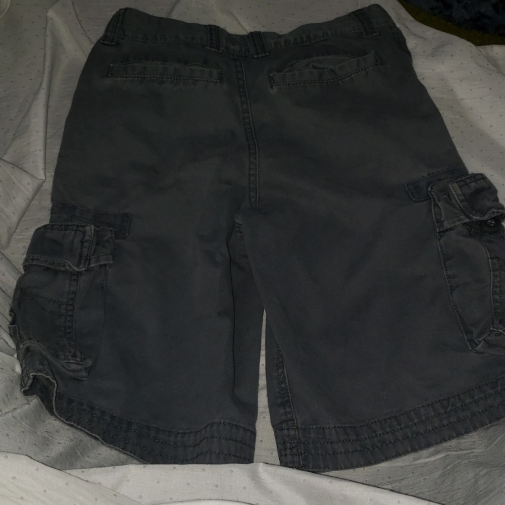 Shorts - Picture 4 of 4
